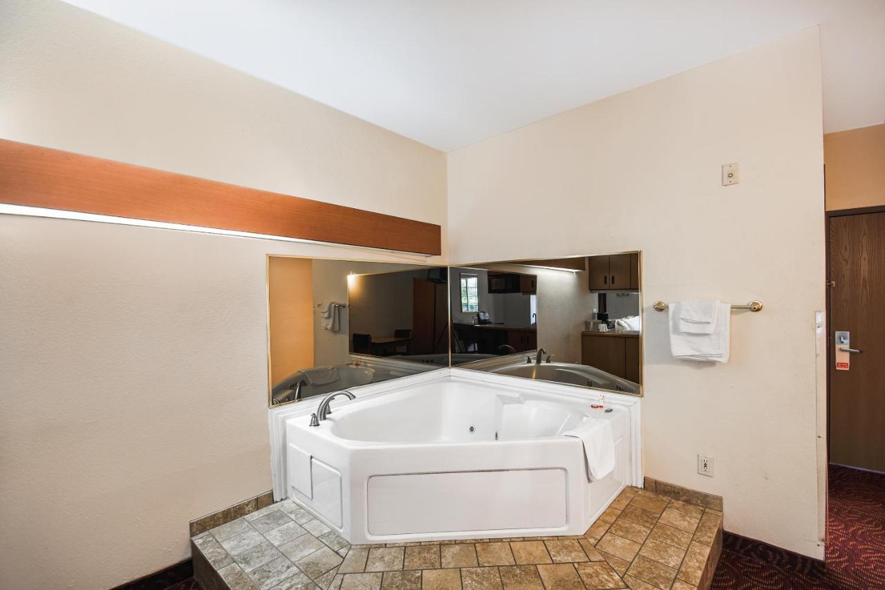 Econo Lodge Inn & Suites Mesquite - Dallas East Dış mekan fotoğraf