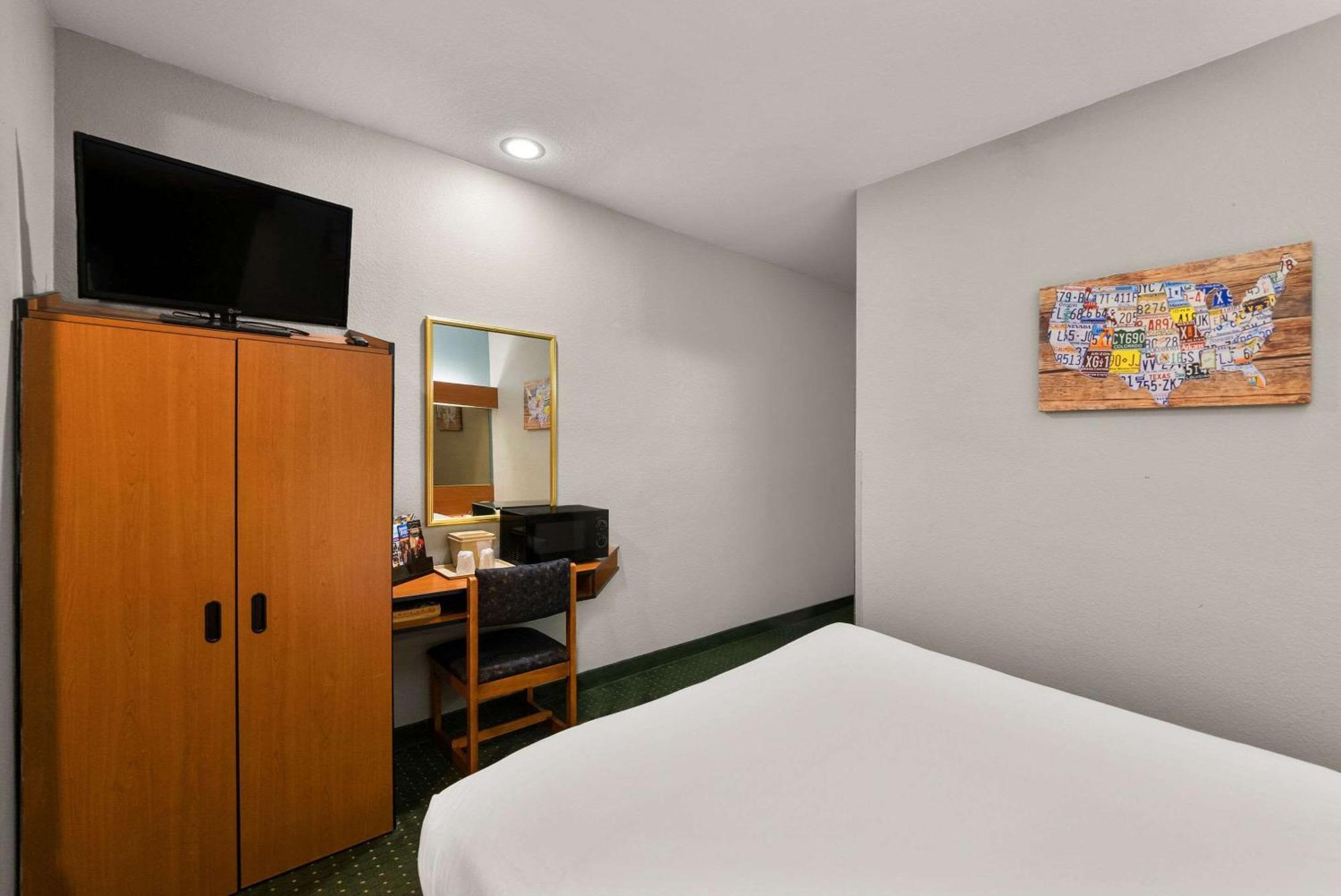 Econo Lodge Inn & Suites Mesquite - Dallas East Dış mekan fotoğraf